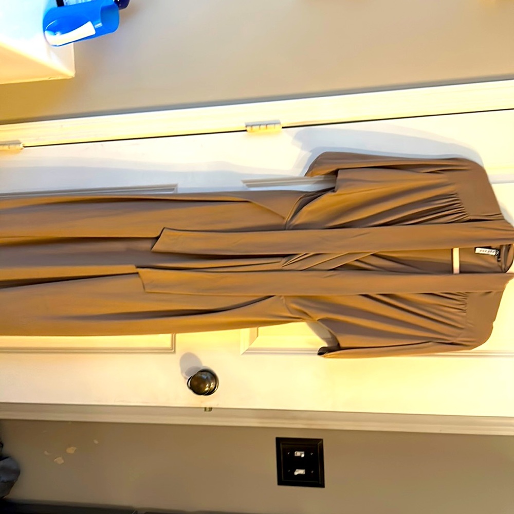 Feminine Full length dress - Camel color